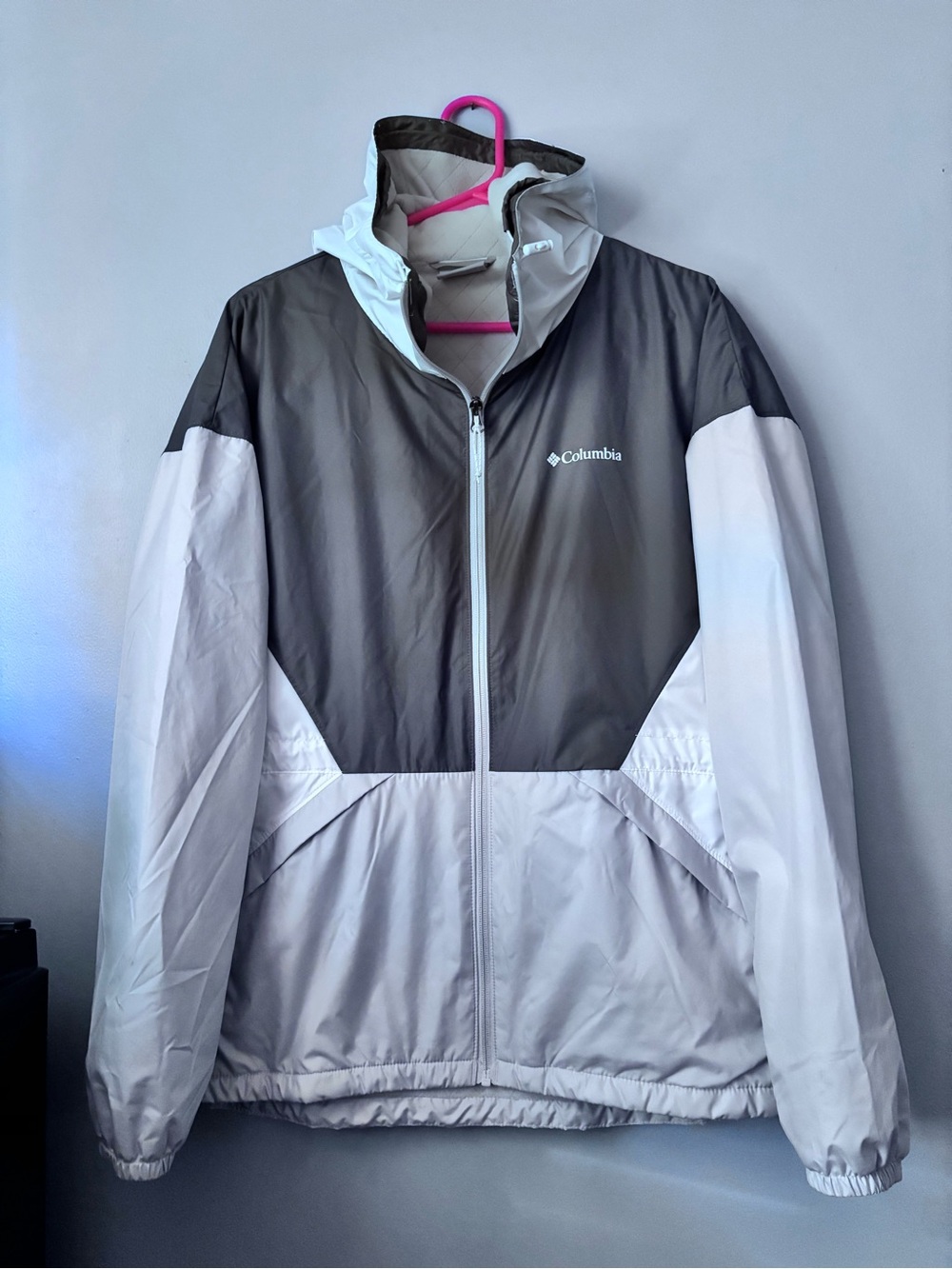 Columbia Women's Two-Tone Gray and White Hooded Ski Jacket